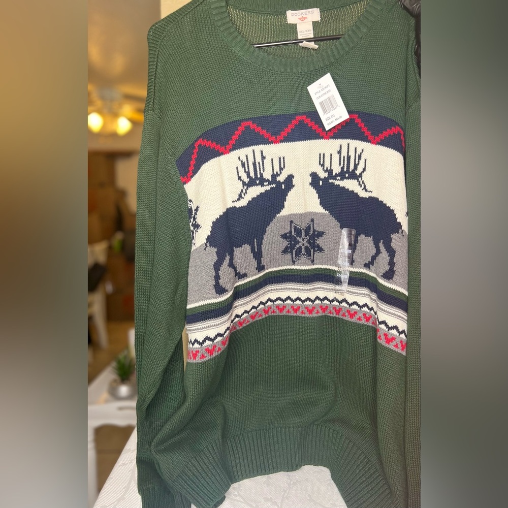 Dockers moose green holiday long sleeve sweater